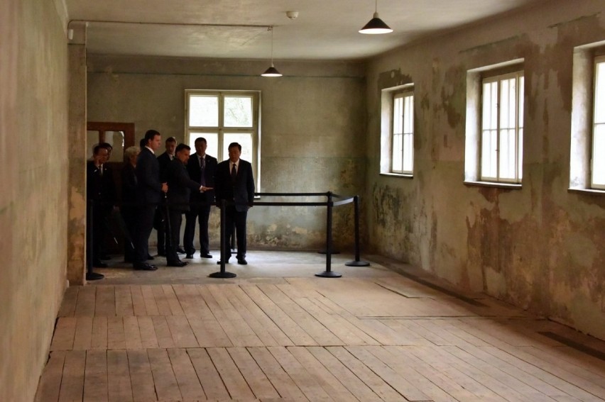 Delegacja z Chin odwiedziła Miejsce Pamięci Auschwitz-Birkenau
