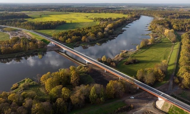 Siedem lubuskich inwestycji znalazło się w finale ogólnopolskiego konkursu na modernizację roku. Wśród nich jest budowa mostu przez rzekę Odrę w Zaborze.