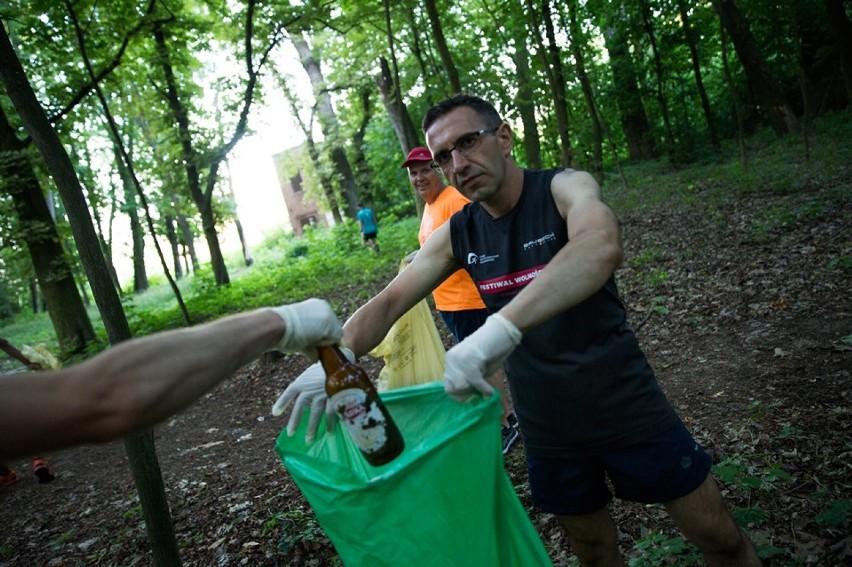 Moda na bieganie połączone ze sprzątaniem środowiska wkroczyła do Pleszewa na dobre 