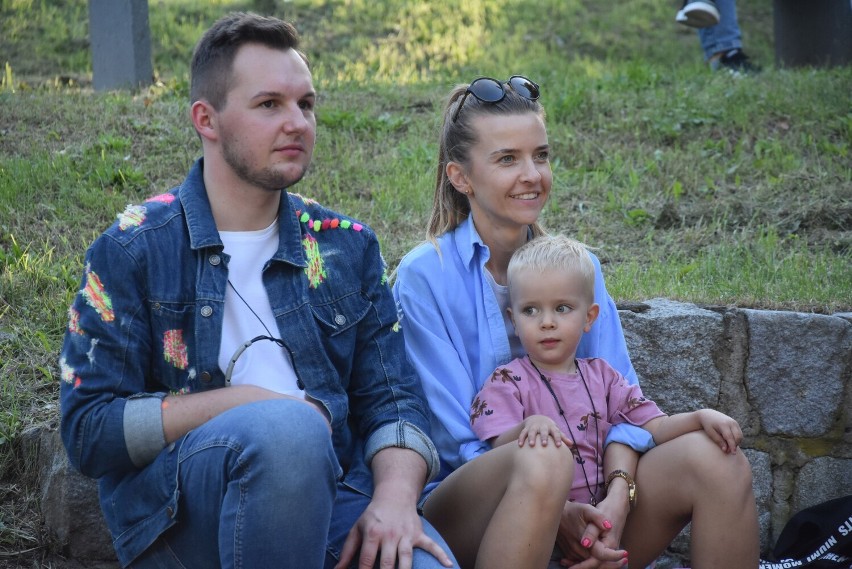 Tyle słońca zaświeciło w naszym mieście. Muzeum Śremskie po raz drugi zaprosiło mieszkańców na piknik profilaktyczny [zdjęcia]