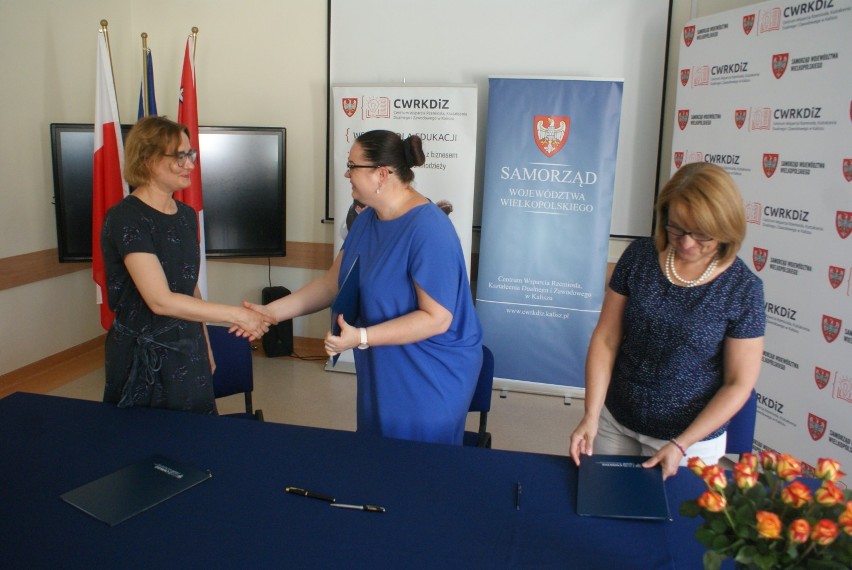 Centrum Wsparcia Rzemiosła, Kształcenia Dualnego i Zawodowego w Kaliszu będzie współpracować z Centrum Nauki Kopernik. ZDJECIA