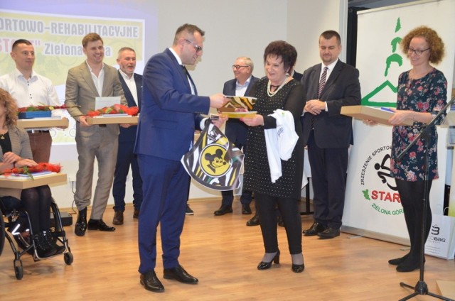 Porozumienie o współpracy między zielonogórskimi klubami sportowymi - Falubazem i Startem.