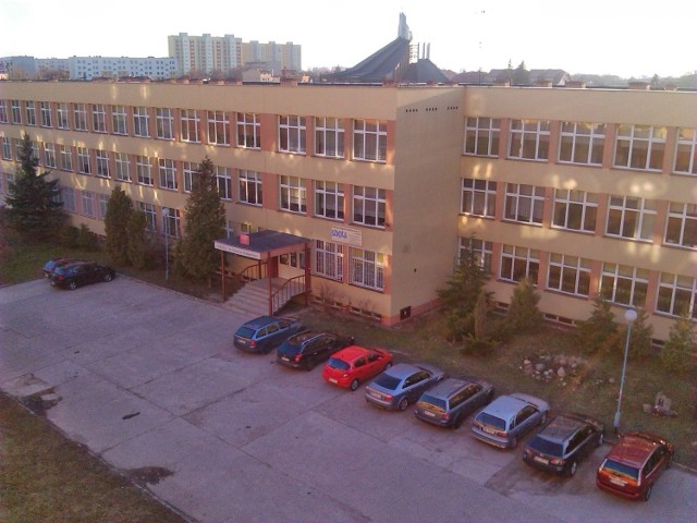 W Publicznej Szkole Podstawowej numer 9 w Radomiu zachorował jeden z pracowników. Cztery klasy są na kwarantannie.