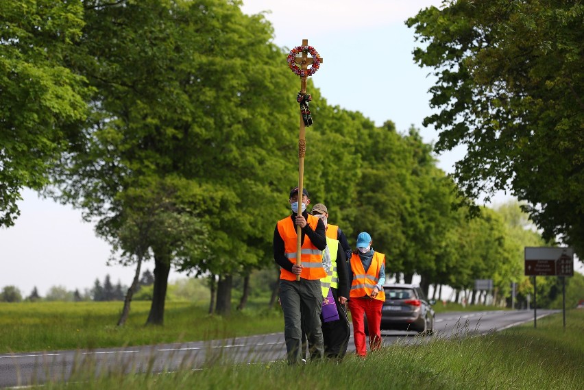 Łowicka pielgrzymka do Częstochowy 2020 idzie dalej, mimo...