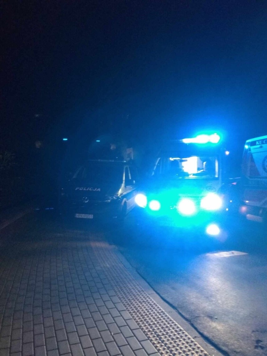 Policjant dźgnięty nożem podczas interwencji w Wyszatycach koło Przemyśla