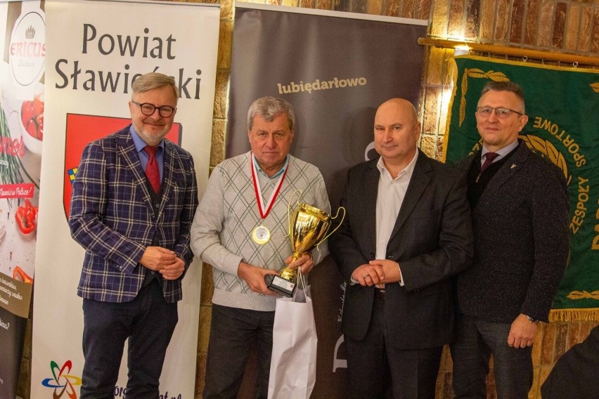 Adam Sokołowski z Kluczborka ponownie nie miał sobie równych i wygrał w ogólnopolskim konkursie wiedzy o sporcie