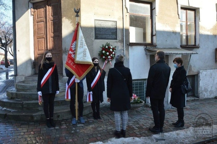 Rocznica śmierci Stanisława Albina Kowalskiego, prekursora szkolnictwa średniego w Opocznie ZDJĘCIA