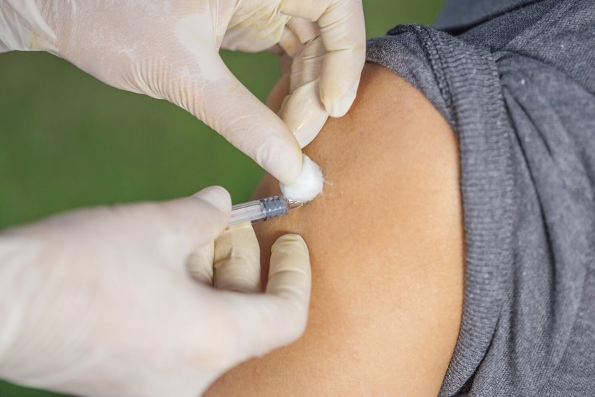 Grypa, szczepionka. Ruszyła akcja bezpłatnych szczepień przeciw grypie dla wszystkich pełnoletnich. Oto punkty w Przemyślu