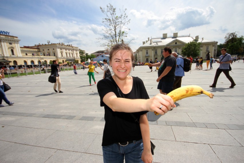 Strzelali do siebie z bananów [zdjecia]