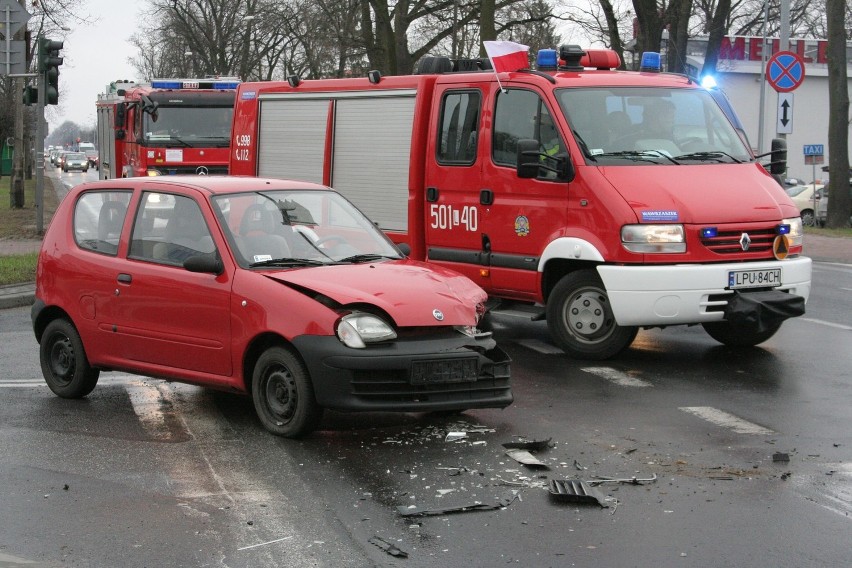 Wypadek koło Kauflandu w Puławach