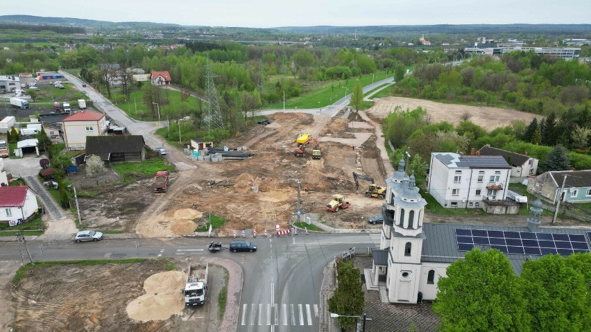 W rejonie Targów Kielce przebudowywane jest ważne skrzyżowanie. Powstanie rondo turbinowe 