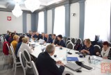 Ostatnia sesja Rady Miasta w Opocznie. Podnieśli podatki za transport, na wyższe od nieruchomości nie zgodzili się (foto)