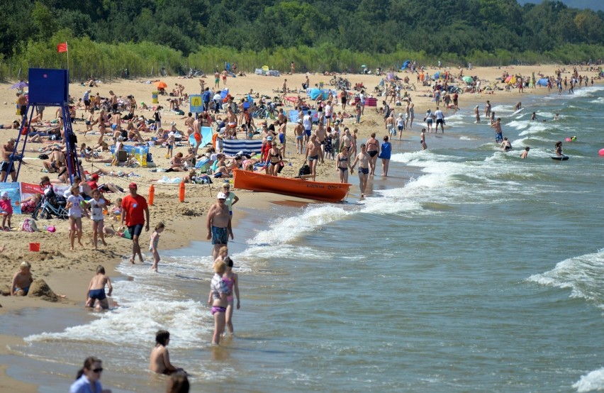 Wakacje w Trójmieście 2014. Tłumy na plażach. Kto chce i może, rusza nad morze [ZDJĘCIA]