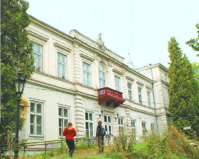 Jest szansa, że zabytkowy pałac w Wieńcu nie stanie się ruiną.