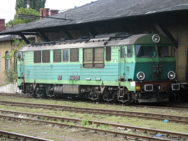 Lokomotywa SU46 wtoczy się na tory w Bielsku Podlaskim i Hajnówce w ostatni weekend lipca