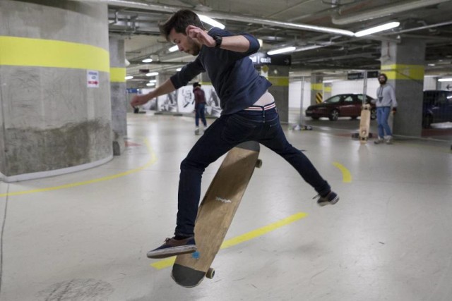 Longboard w Warszawie. Trwa tydzień imprez dla miłośników dłuższej deski  [PROGRAM] | Warszawa Nasze Miasto