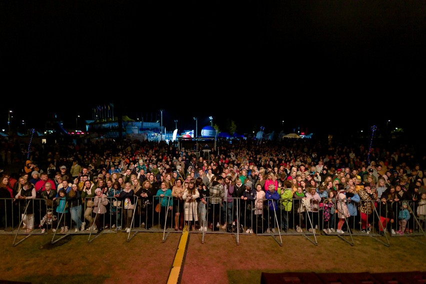 Dni Wilanowa 2022. Wyjątkowe koncerty, wydarzenia sportowe i teatralne. Na scenie Ania Dąbrowska i Kuba Badach [ZDJĘCIA]