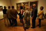Noc Muzeów: Wrocławianie chętnie oglądali wystawy i pokazy (PROGRAM)