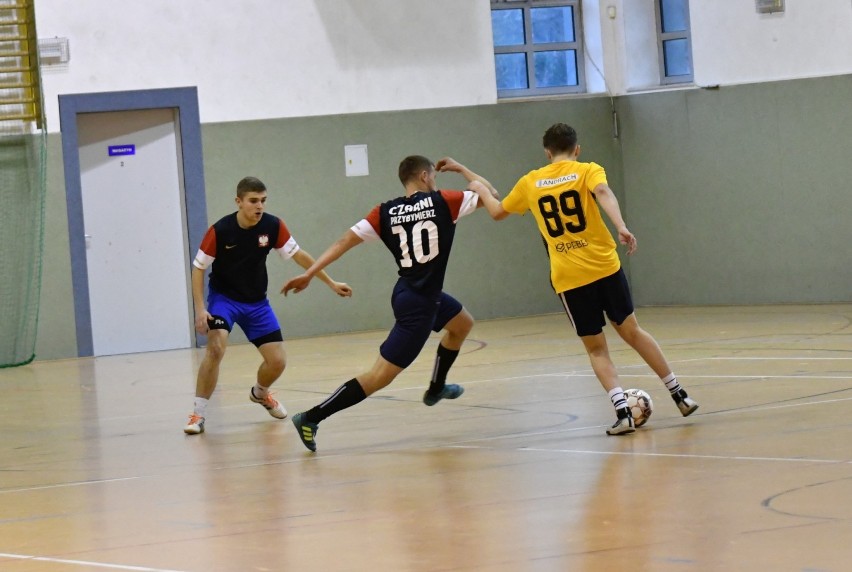 3.kolejka Żarskiej Ligi Futsalu. Skończyły się mecze fazy grupowej