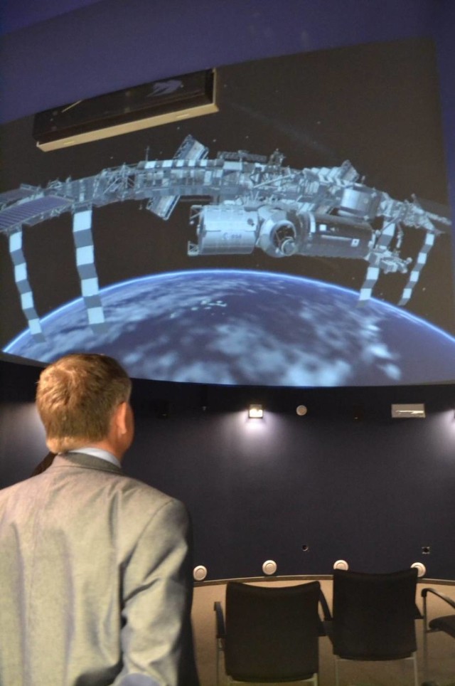 Możliwości planetarium były prezentowane m.in. gościom uroczystego otwarcia Szkoły Łacińskiej w październiku 2014 roku