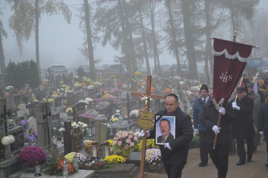 Pogrzeb Romana Chwaliszewskiego. Uznanego historyka  i regionalistę żegnano na cmentarzu w Wysokiej [ZOBACZ ZDJĘCIA]