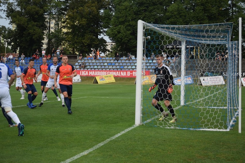 Warta Gorzów zagrała dobrze z MKS-em Kluczbork, zwłaszcza po przerwie, ale i tak przegrała mecz w trzeciej lidze
