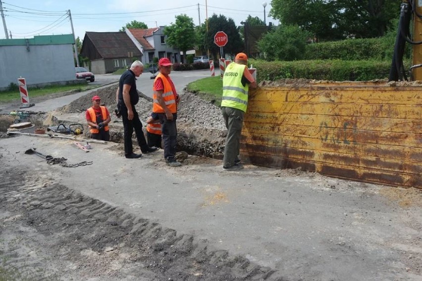 Rewitalizacja Placu 1 Maja rozpoczęła się w 2018 r. Do tej pory zrealizowano dwa etapy