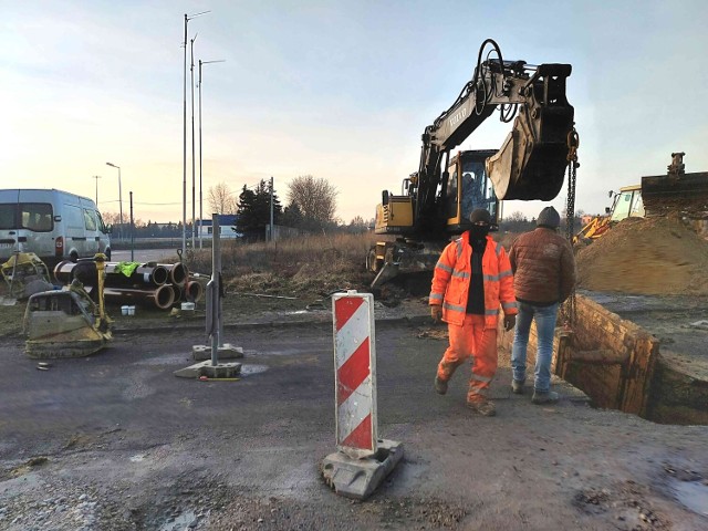 Budowa kanalizacji sanitarnej w ul. Glinianej w Piotrkowie