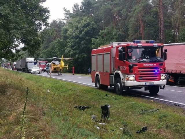Ciało jednej z ofiar wypadku przeoczono na miejscu wypadku, do którego doszło 23 sierpnia 2021 roku w Cierpicach.