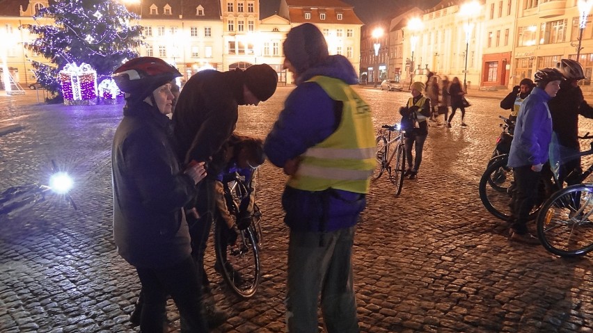 Mieszkańcy informują: Bydgoska Masa Krytyczna przejechała ulicami miasta [zdjęcia, wideo]