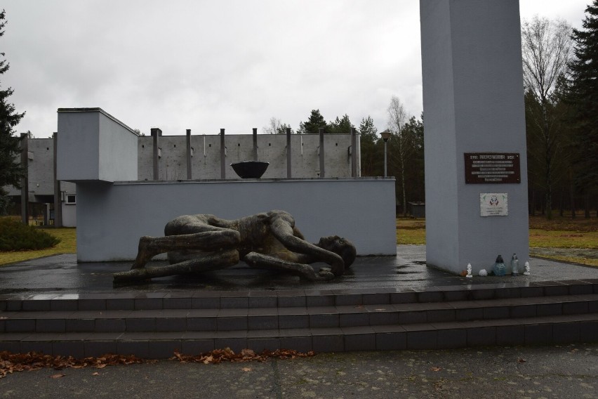 Czy pomnik ofiar Stalagu odzwierciedla los jeńców?