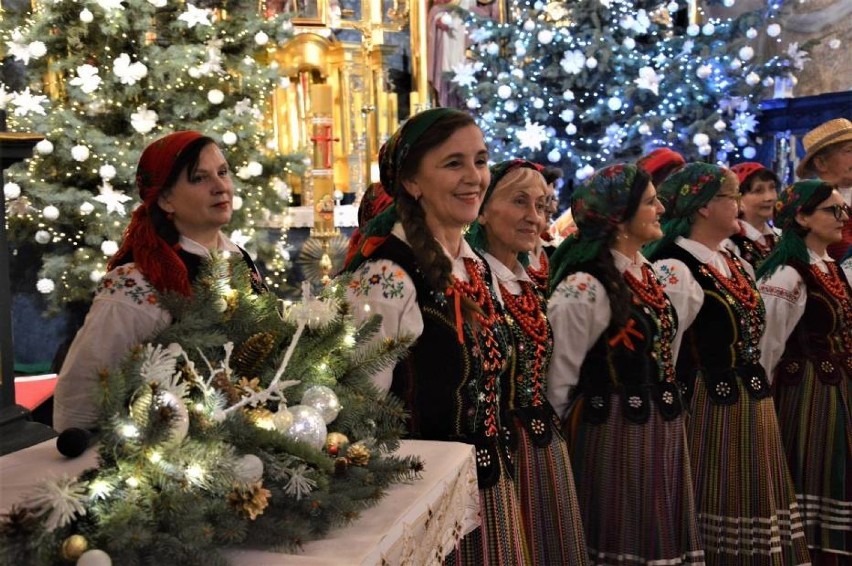 Kolędy i pastorałki u Panien Dominikanek w Piotrkowie