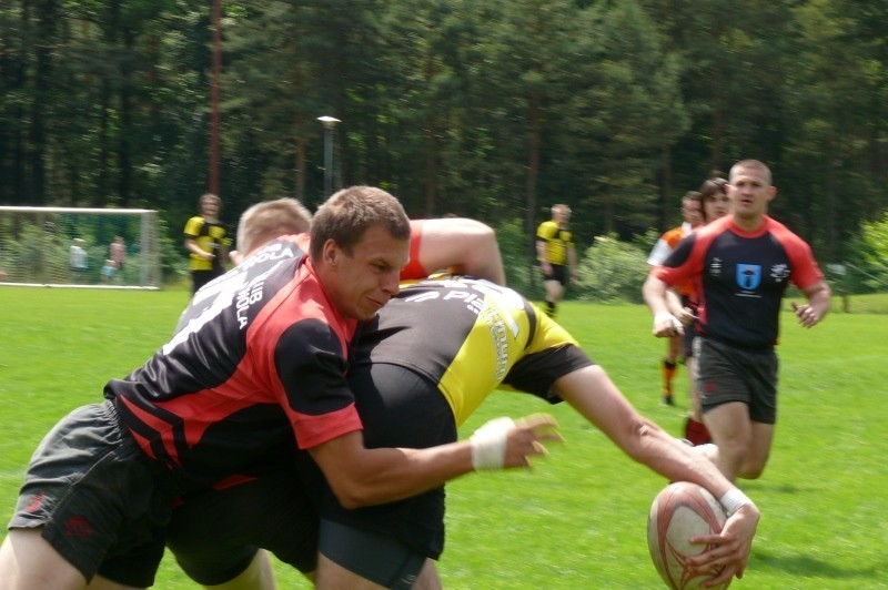 Turniej rugby na Wawrzkowiźnie. Zobacz ZDJĘCIA tego, jak jeszcze spędzano czas w ośrodku