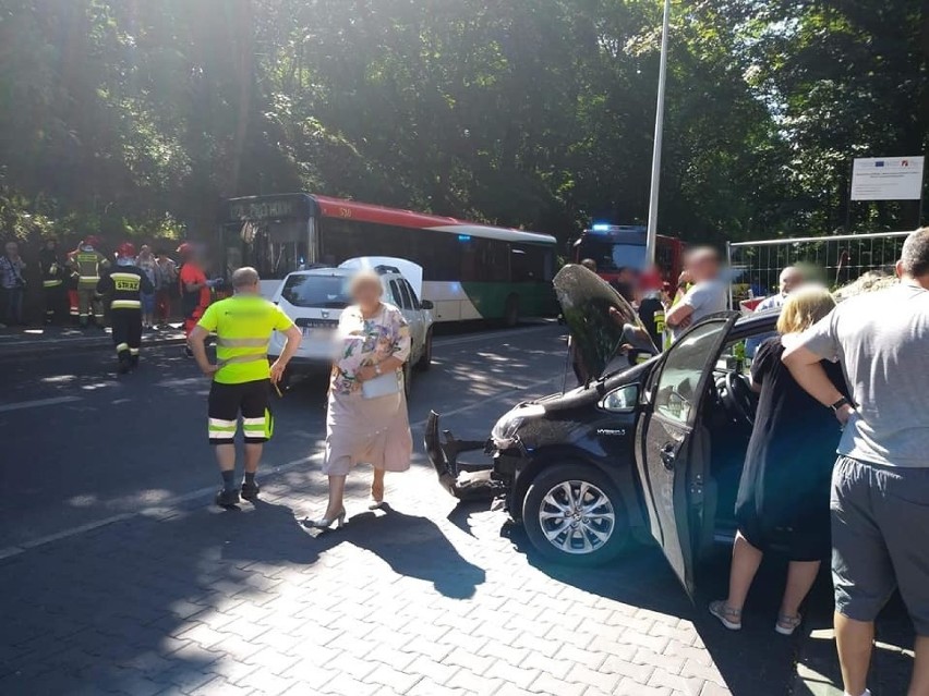 Do groźnie wyglądającego zderzenia doszło w poniedziałek, 17...