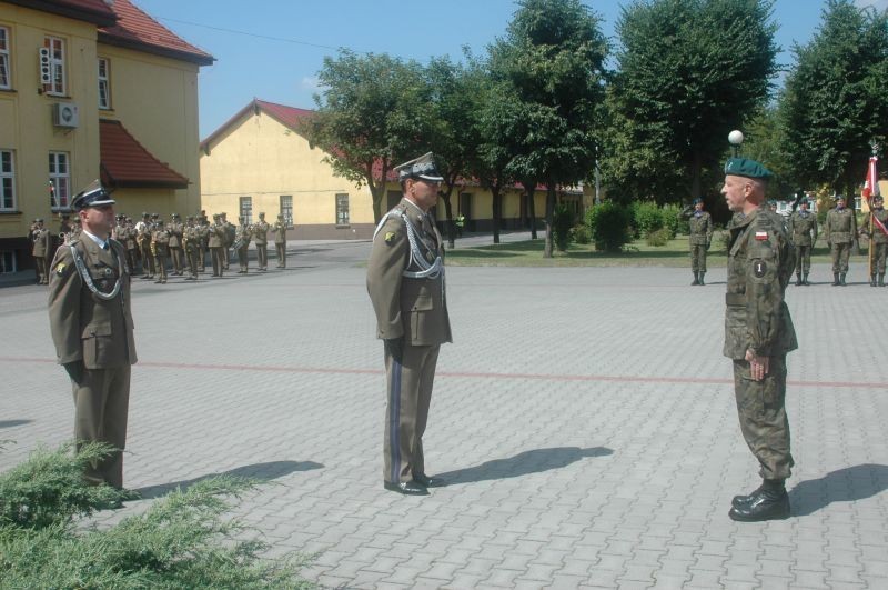 Po przywitaniu gości dowódca Brygady płk Dariusz PLUTA...
