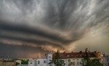 Gwałtowne burze i wiatr do 100 km/h w Bydgoszczy i okolicach. IMGW wydało ostrzeżenie drugiego stopnia