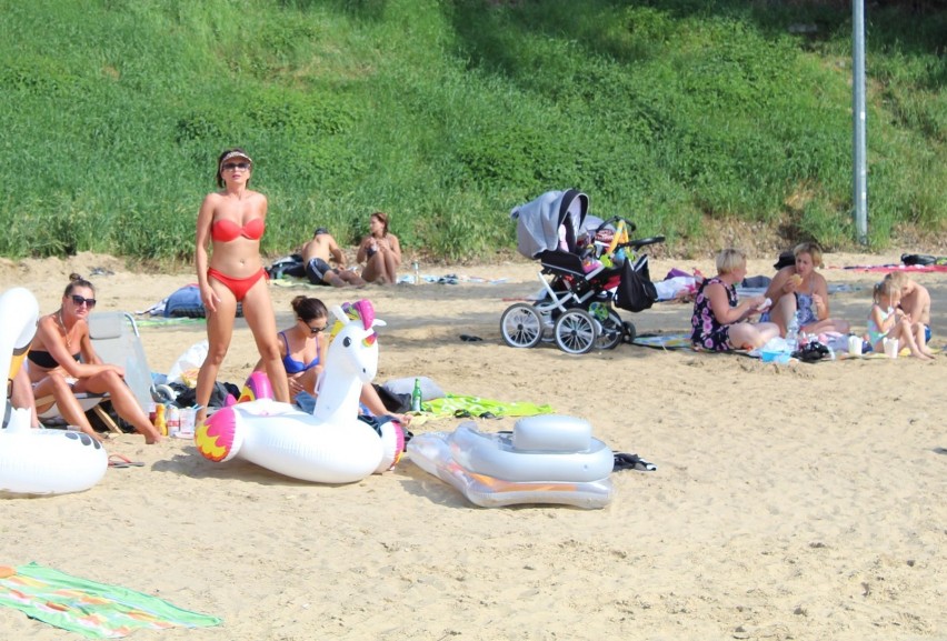 Plaża w Lginiu tętni życiem