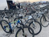 Na giełdzie Załęże w Rzeszowie już wiosna. 27 lutego było mnóstwo rowerów, kosiarek ogrodowych koszy wiklinowych [FOTO]