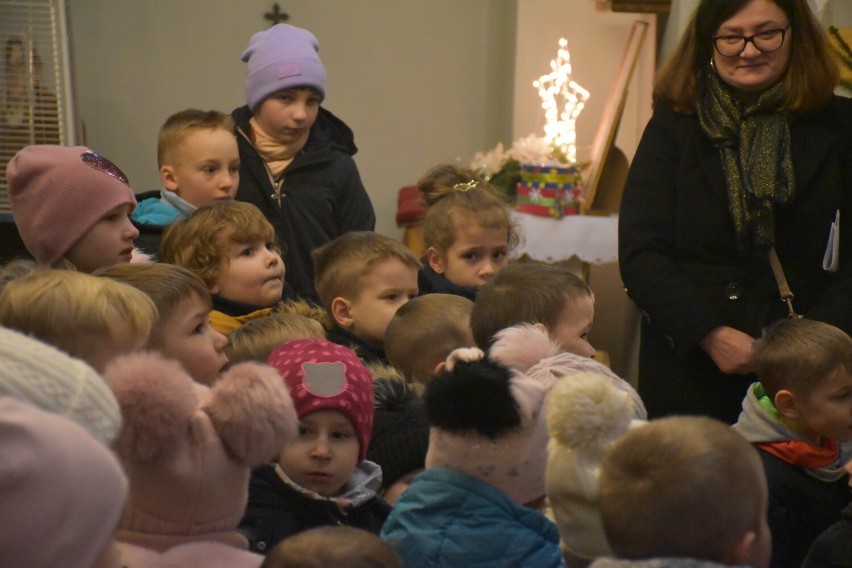 Przedszkolaki z Tuchorzy wystąpiły dla swoich dziadków