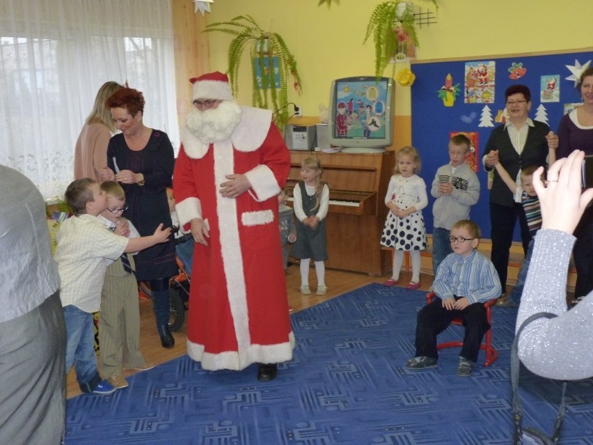 Święty Mikołaj w Przedszkolu Specjalnym w Radomsku
