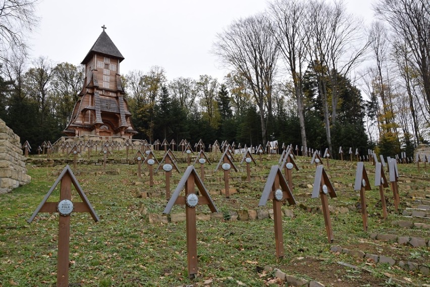 Łużna. Żołnierze porządkowali cmentarz wojenny nr 123 na Pustkach