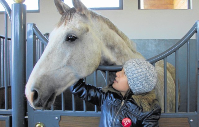 Od dawna marzyłam, żeby jeździć  na koniach, moje marzenia się spełniają - cieszyła się 11-letnia Marysia Klich
