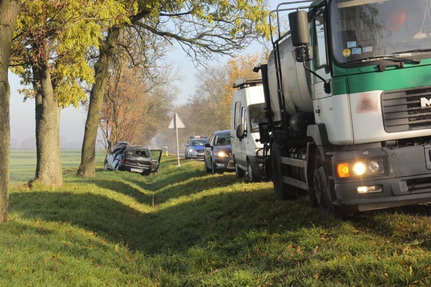 Wypadek na drodze krajowej nr 60 w Lesznie