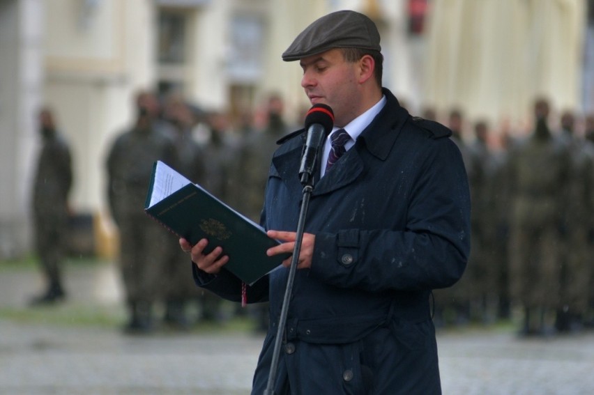 Mazowiecka Brygada Obrony Terytorialnej otrzymała sztandar. Uroczystości odbyły się w Radomiu. Zobacz zdjęcia