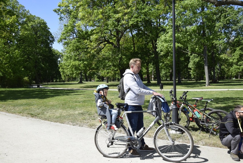 Najmłodsi rowerzyści ścigali się w miejskim parku