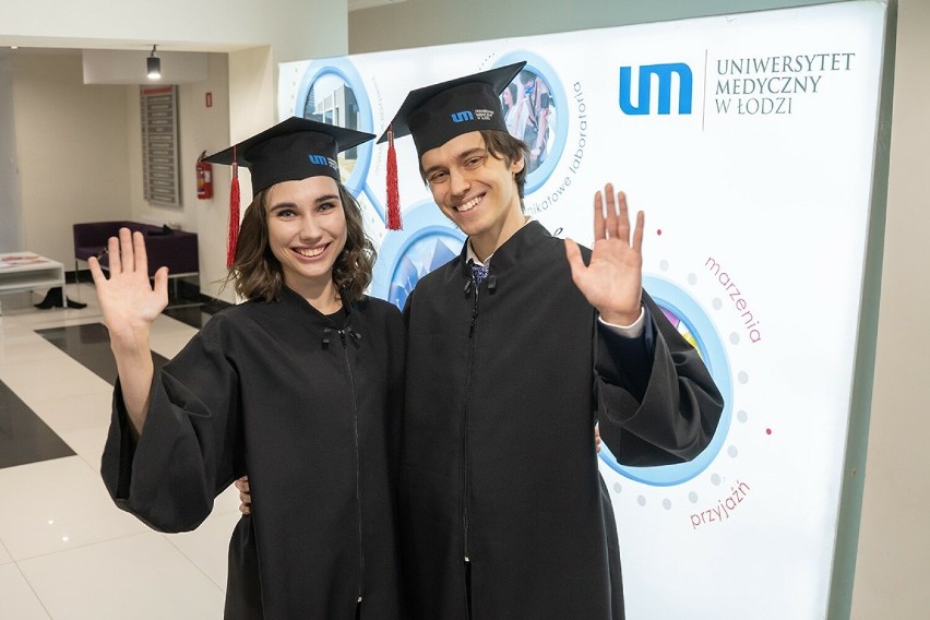 Dyplomy dla 130 absolwentów Uniwersytetu Medycznego w Łodzi