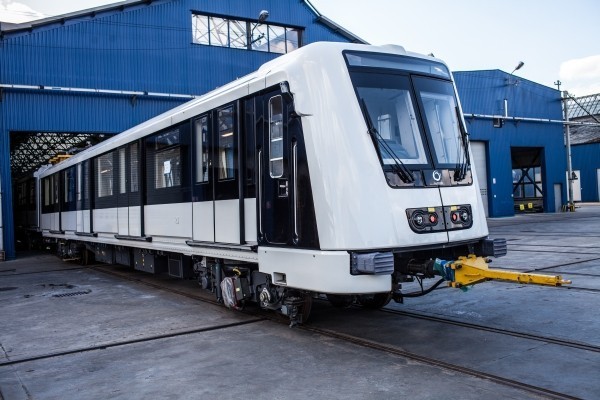 Fabryka Alstom Konstal produkuje wagoniki dla metra. Otwarto nowe hale produkcyjne [WIDEO+ZDJĘCIA]