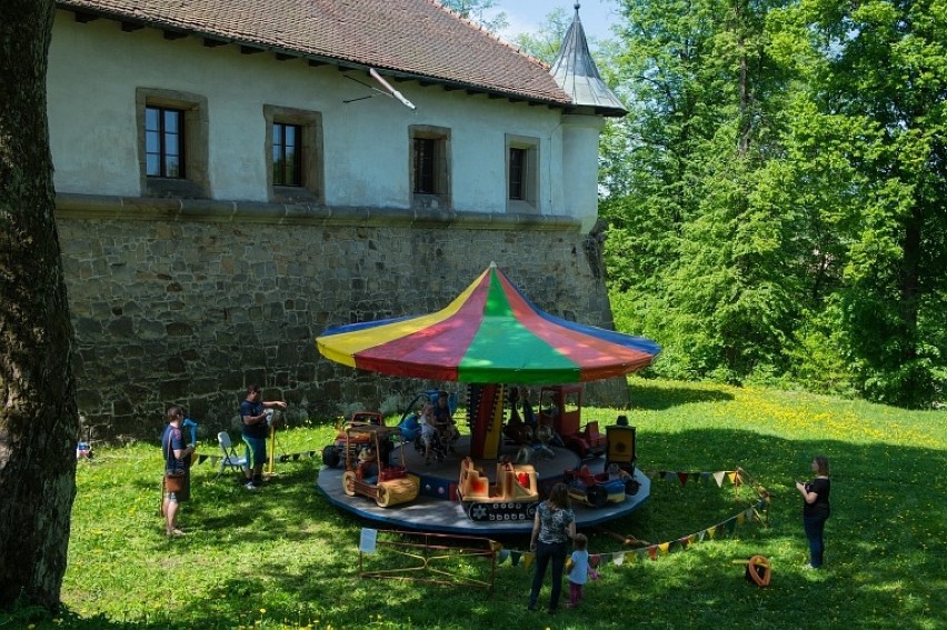 Majówka na Zamku Kmitów i Lubomirskich w Wiśniczu - trwa...