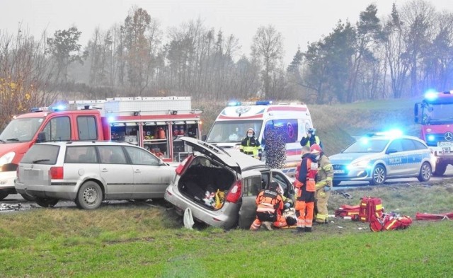 Nadmierna szybkość, wymijanie na trzeciego, niedostosowanie się do warunków na drodze  to wciąż główne przyczyny zdarzeń drogowych. Zobacz gdzie poza Bydgoszczą dochodzi do nich najczęściej