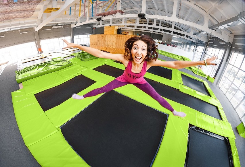 New Age Jump to park trampolin, który  znajduje się na...
